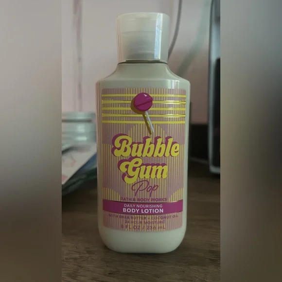 Bath & Body Works Cream Moisturizer - Picture 1 of 2